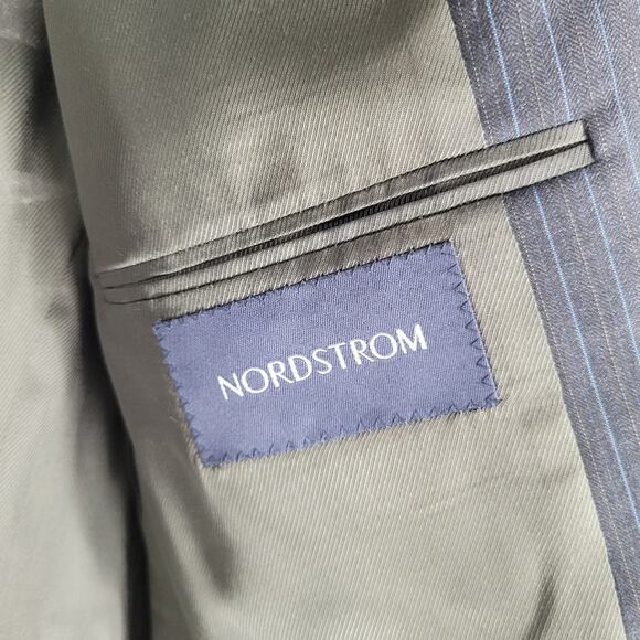 Burberry Pin Stripe Multi Pocket Jacket 44R - Picture 9 of 9